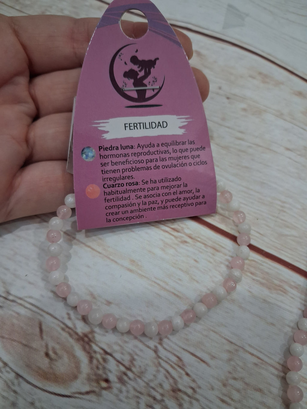 Pulsera de minerales para la fertilidad